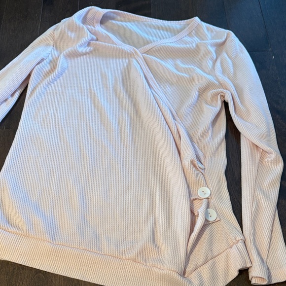 Various women’s tops - Picture 13 of 14